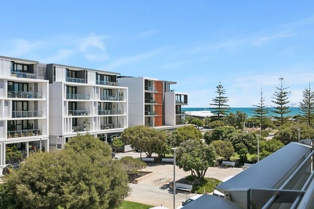 31/1 Freeman Loop, WA 6159