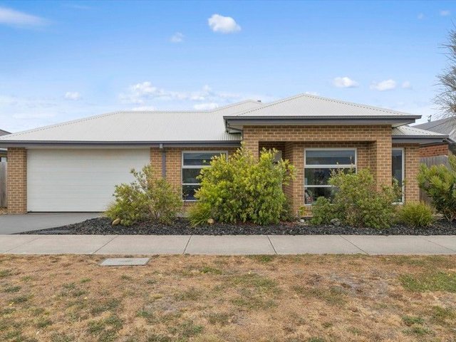 11 Apple Berry Rise, VIC 3995