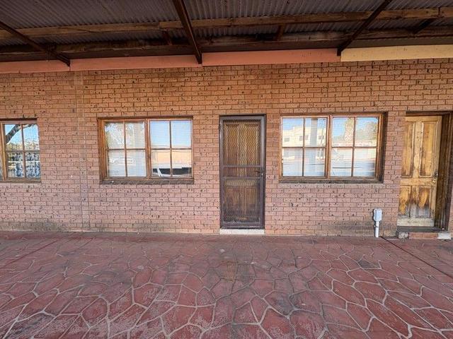 4/45 Dandaloo Street,, NSW 2823