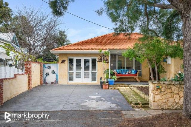 13 Walker Street, WA 6162