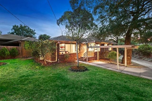 1/8 Halls Parade, VIC 3132