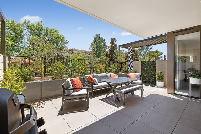 2/82 Wentworth Avenue, ACT 2604