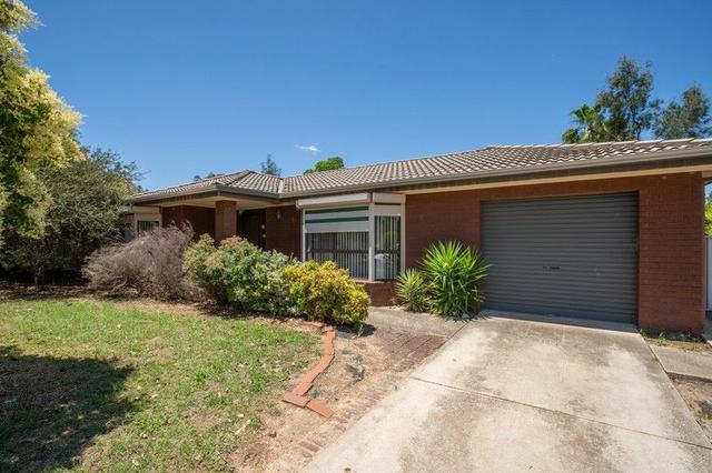 6 Stewart Court, NSW 2640