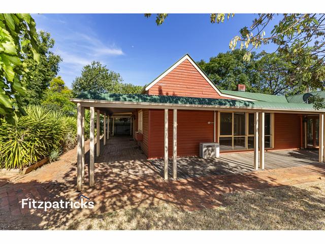 100 Urana Street, NSW 2650
