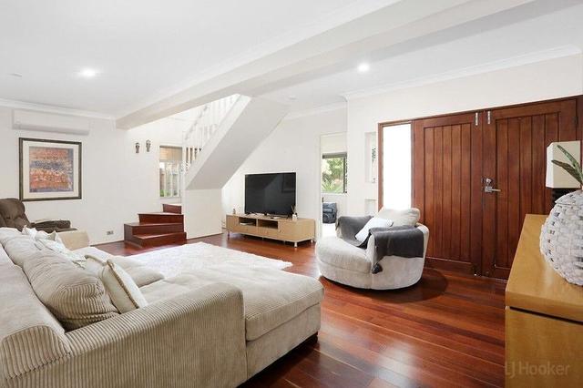 73 Jacaranda Avenue, QLD 4216