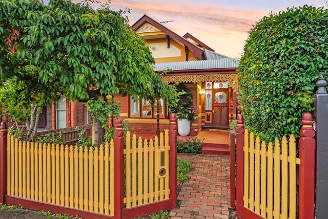 8 Lorne Street, VIC 3039