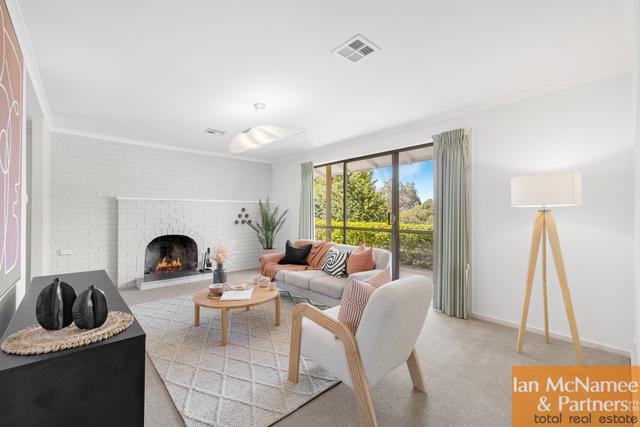 1 Nimmitabel Place, NSW 2620