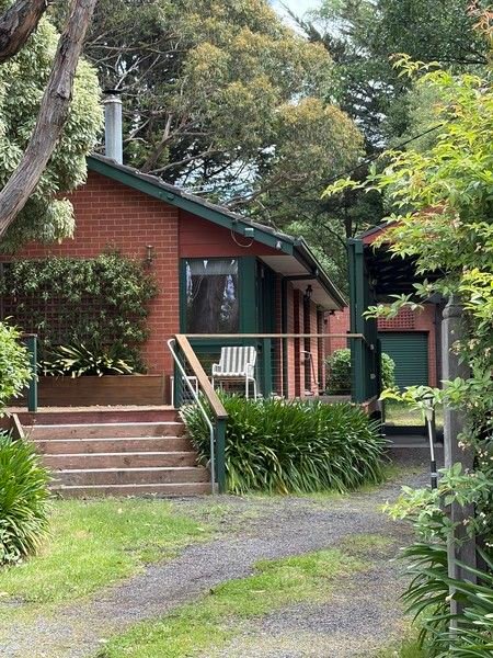 16 Kathryn Crescent, VIC 3442