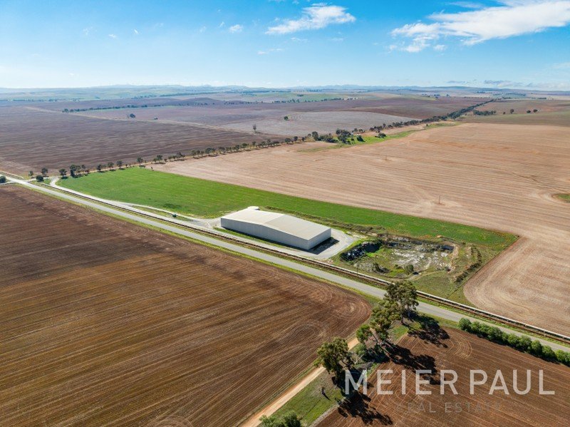 501 East Dip Road, Gum Creek - Thumbnail 2