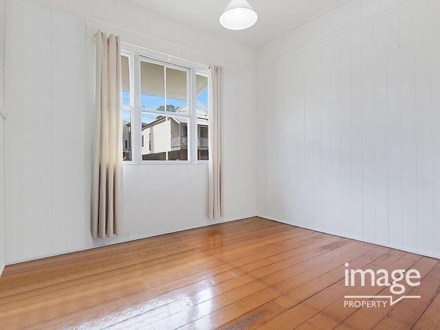 2/1 Colville St, QLD 4101