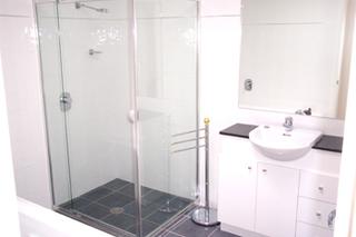 Bathroom (2005-02-14)