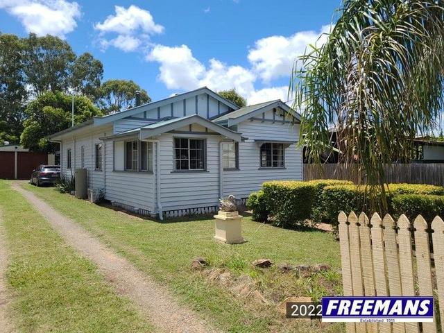 14 Burnett, QLD 4610