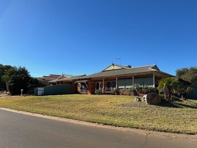 1 Kurnalpi Close, WA 6430