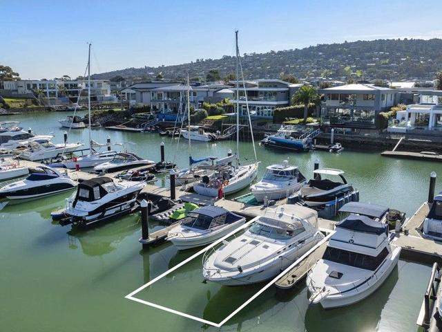 Berth Lot 5237 Martha Cove Waterway, VIC 3936