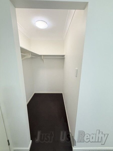 2 Sharp Crescent, QLD 4670