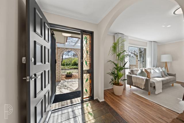 60 McBurney Crescent, ACT 2905