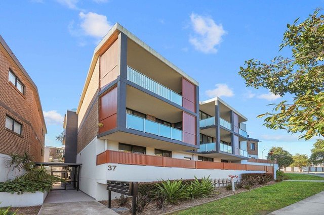 38/37 Bradley  Street, NSW 2745