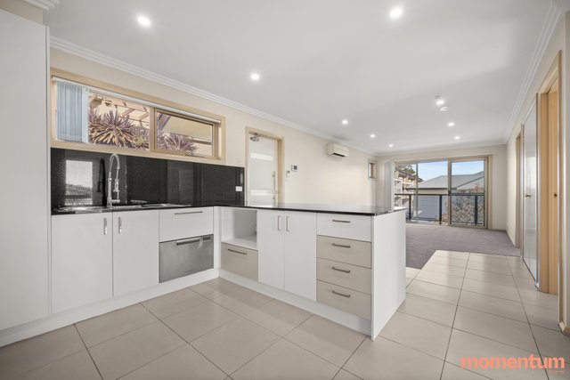 2/52 Huyer Street, ACT 2912