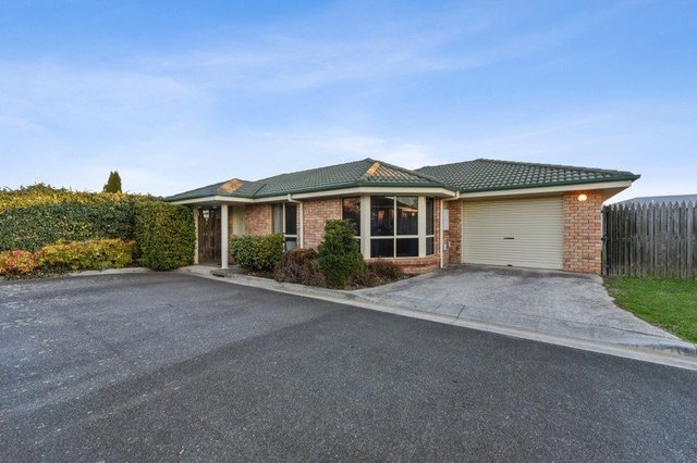 2/151 Emu Bay Road, TAS 7304