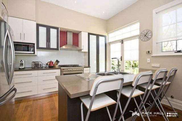 10 Portland Street, WA 6009