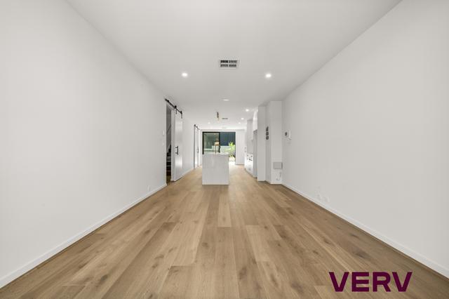 11/2 Jackonia Street, ACT 2611