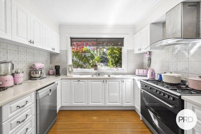 11 Carpenter Street, VIC 3363