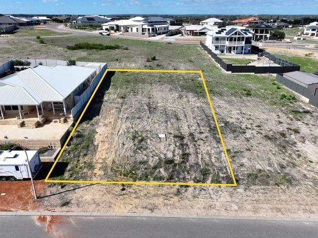 12 Grey Close, WA 6525