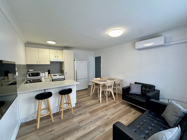 2/6 Vale Street, NSW 2630