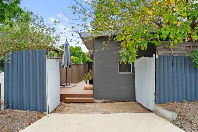 2/130 Railway Parade, WA 6053