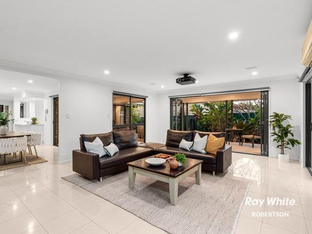 19 Falstaff Street, QLD 4109