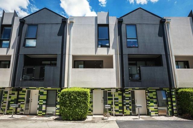 15/163 Carinish  Road, VIC 3168