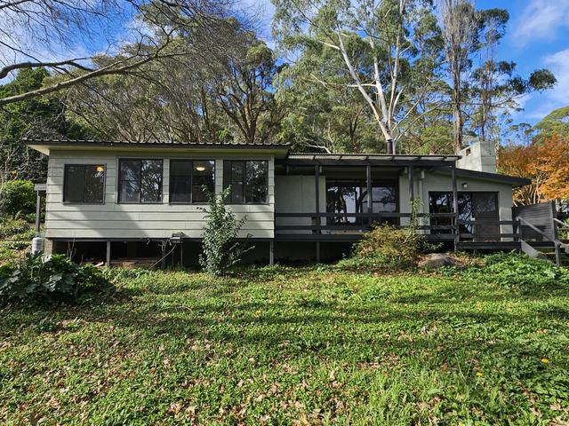 16 Tulloona Avenue, NSW 2576