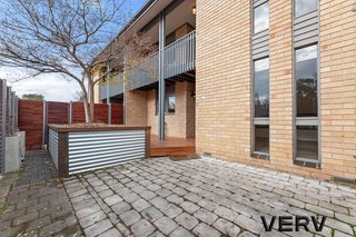 FRONT COURTYARD 2