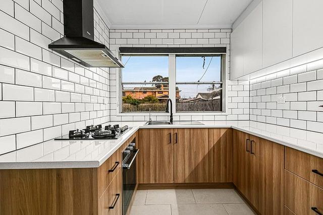 13 Pyalong Crescent, VIC 3047