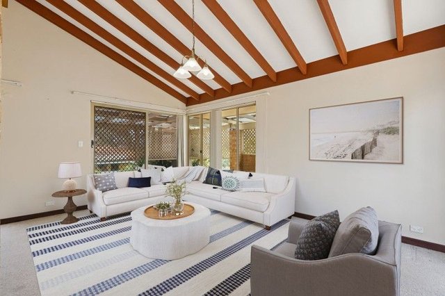 6 Tifera Circle, WA 6025