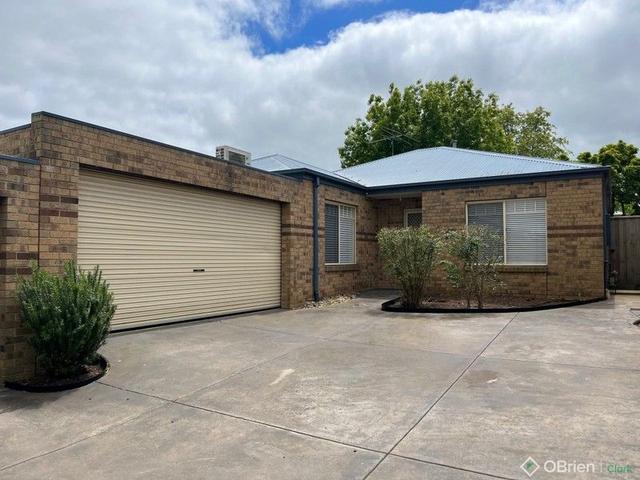 2/7 Lampard Road, VIC 3818