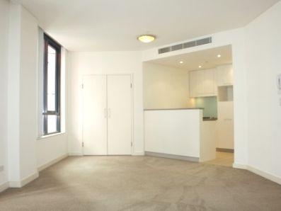 707/10 Brodie Spark Drive, NSW 2205