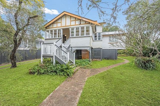 224 Cliveden Avenue, QLD 4075