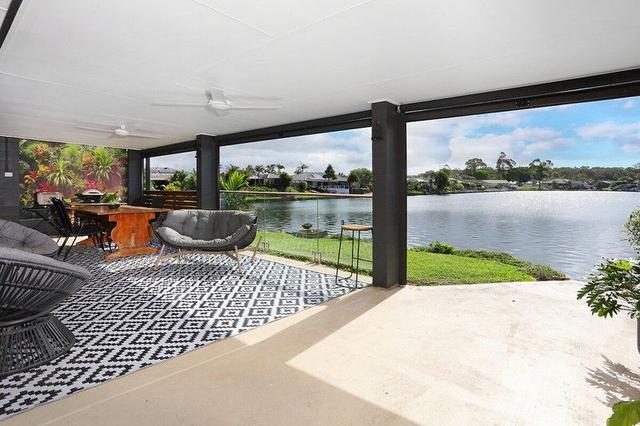 2/17 Kangaroo Avenue, QLD 4216