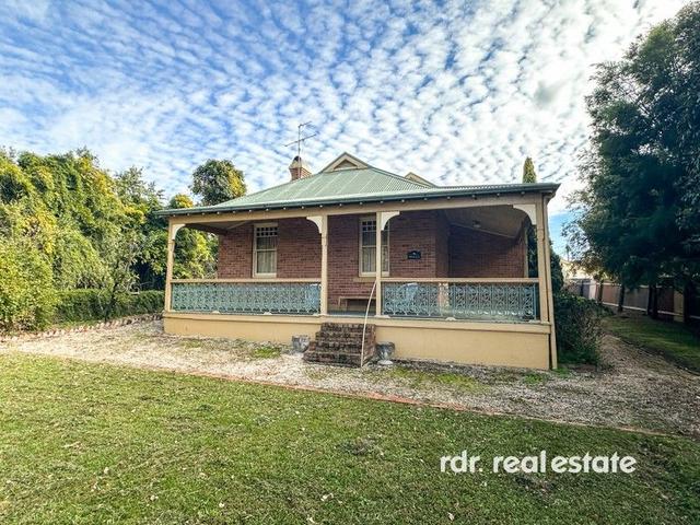 11 Mitchell Crescent, NSW 2360