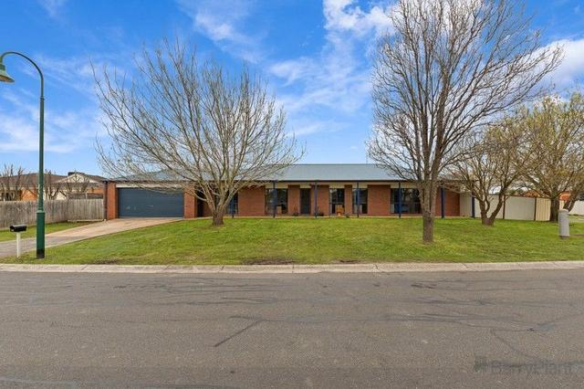 52 Grand Arch Way, VIC 3806
