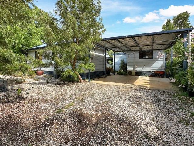 145 Avoca Crescent, VIC 3465