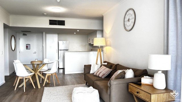 ID:21168562/1 Ocean Street, QLD 4220