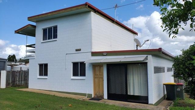 9 Rosella Street, QLD 4798