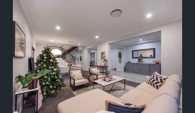 8 Grand Street, QLD 4123