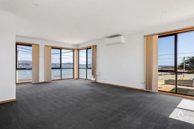 Unit 1/42 Esplanade North, TAS 7253