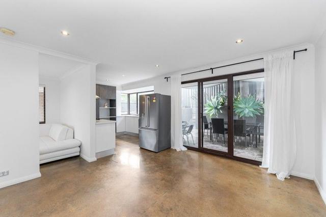 8B Kitchener Road, WA 6156
