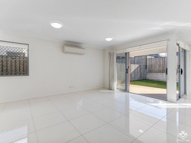 50/25 Silkyoak Street, QLD 4113