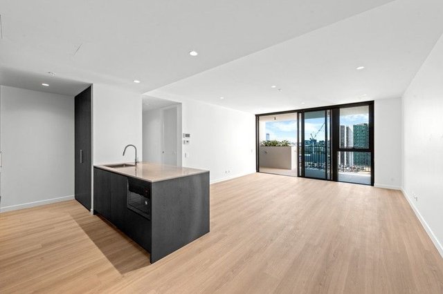 1102/28 Lissner Street, QLD 4066