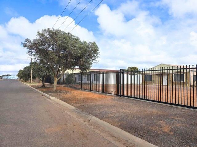 12-14 King  Street, SA 5600